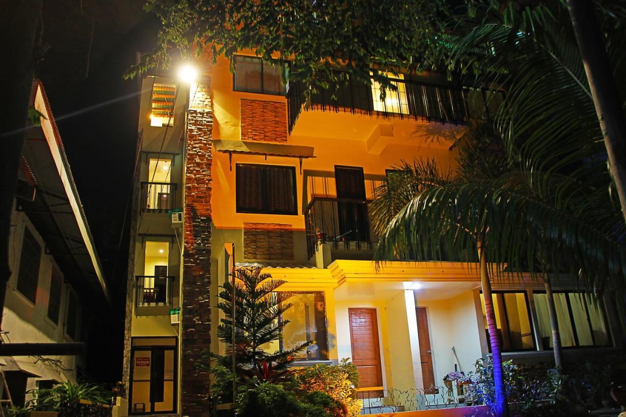 Antwet Backpacker'S Inn & Rooftop Bar Dumaguete City ภายนอก รูปภาพ