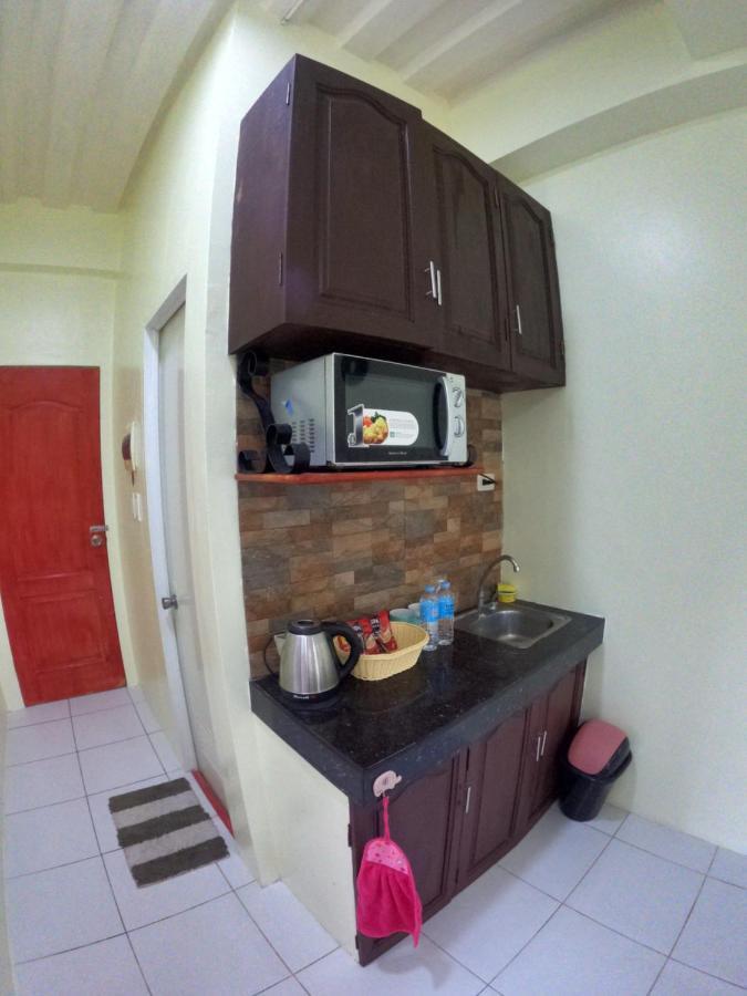 Antwet Backpacker'S Inn & Rooftop Bar Dumaguete City ภายนอก รูปภาพ
